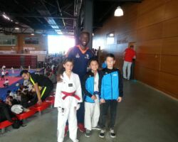 Jordan, Enzo et Steven avec Ismaël Coulibaly, représentant Malien au JO de Rio 2016.