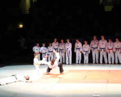 Gabriel remet un coup à Richard :-)