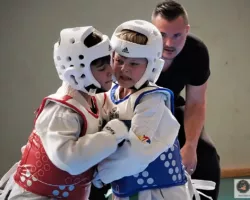 Lutte fratricide :-)